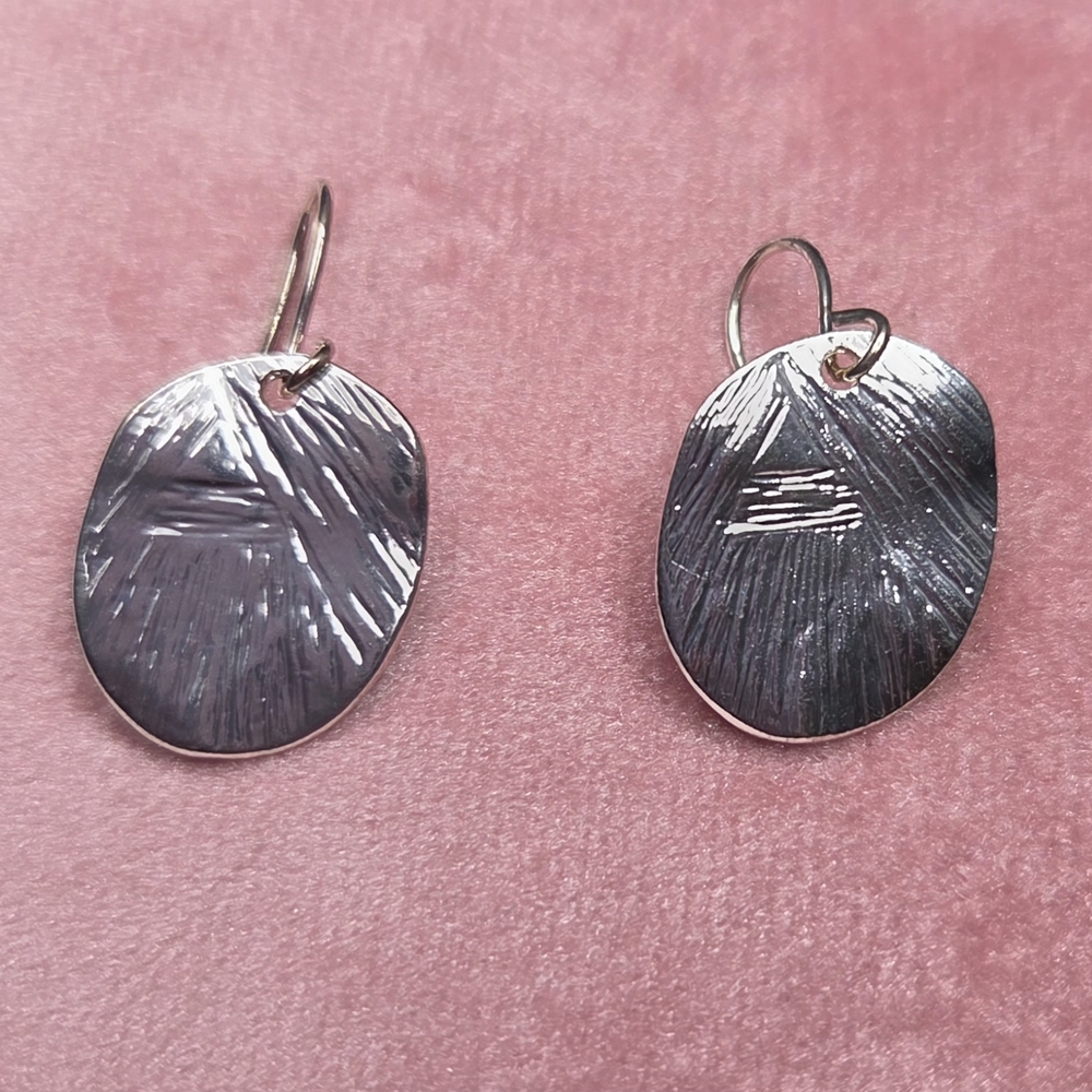 Vintage 925 Dangliny Earrings Hammered Texture Desing 1" Long
